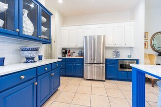 6677 NW 31st Cir in Jennings, FL - Building Photo - Building Photo