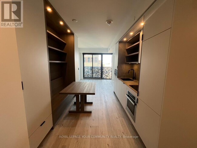 55-2355 Charles St E in Toronto, ON - Building Photo - Building Photo