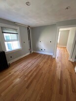 309 Highland Ave, Unit A in Somerville, MA - Building Photo