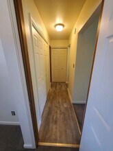 24691 W Outer Dr, Unit Apartment #6 in Melvindale, MI - Building Photo - Building Photo