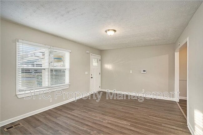 property at 1915 E Farris Ave