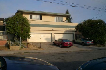 2261 48 Ave in Oakland, CA - Foto de edificio - Building Photo