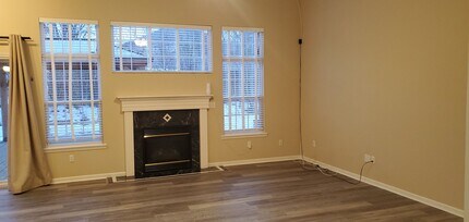 4200 Beach Pointe Dr in Columbia, MO - Building Photo - Building Photo