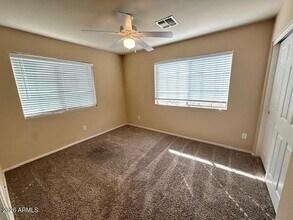 2834 E Tracy Ln in Phoenix, AZ - Building Photo - Building Photo