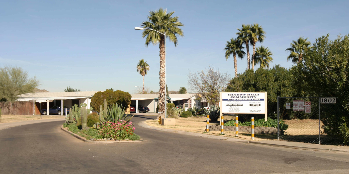 Shadow Hills in Phoenix, AZ - Building Photo