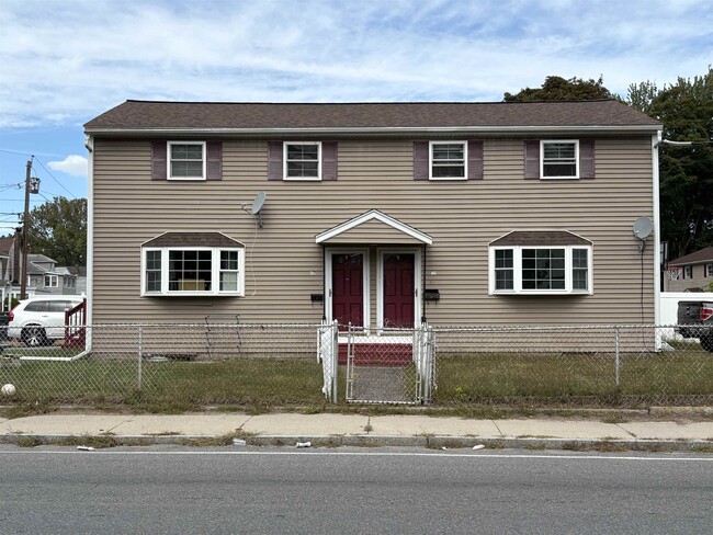 61-63-63 Pelham St