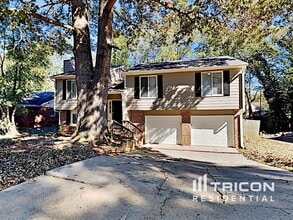 1109 Brittney Way in Norcross, GA - Building Photo - Building Photo