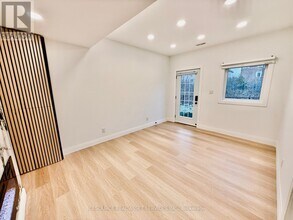 3186 Hines Dr in Oakville, ON - Building Photo - Building Photo