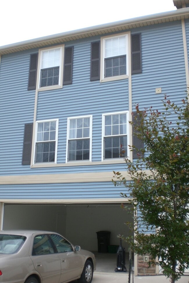 property at 936 McKinley Ave