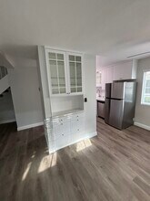 108 N Prospect Ave, Unit 1 in Redondo Beach, CA - Foto de edificio - Building Photo