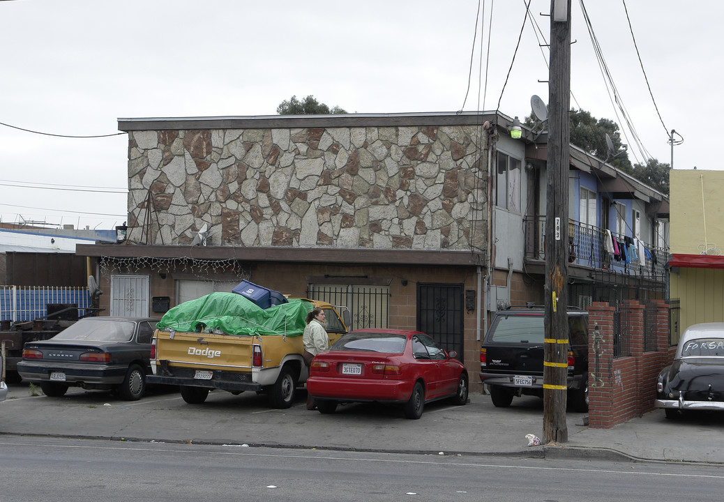 1614 Rumrill Blvd in San Pablo, CA - Foto de edificio