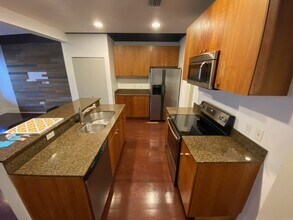 62 West Colonial Drive in Orlando, FL - Building Photo - Building Photo