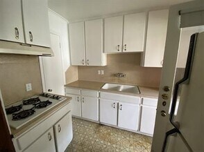 1928 North Blvd, Unit 03 in Houston, TX - Building Photo - Building Photo