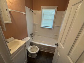 7330 Kimberly Ave in Birmingham, AL - Building Photo