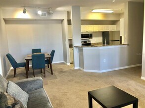 5542 Metrowest Blvd in Orlando, FL - Building Photo - Building Photo