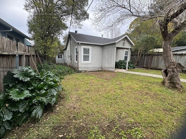2020 Imola Ave in Napa, CA - Building Photo - Building Photo