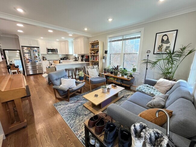 63 Sedgwick St in Boston, MA - Building Photo - Building Photo
