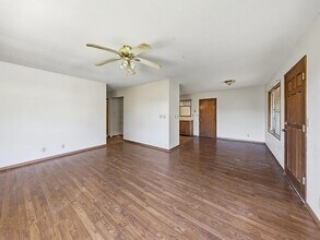 5013 Diamond Ranch Ave in Las Vegas, NV - Building Photo - Building Photo