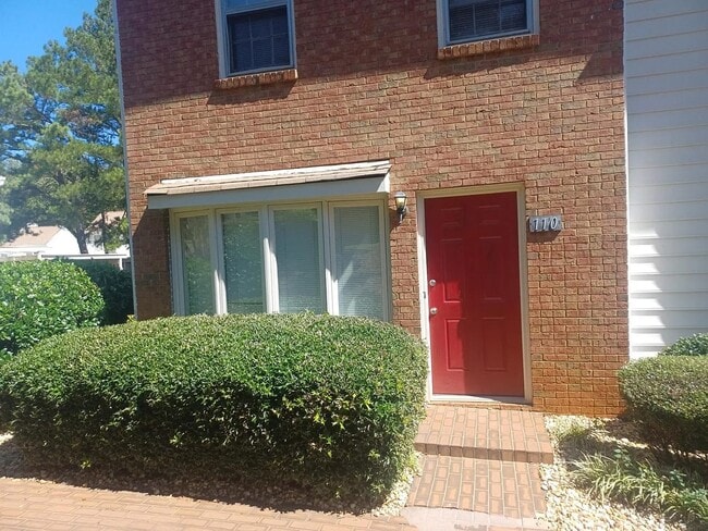 property at 110 Holcomb Ferry Rd