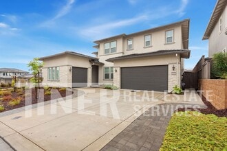 4944 Covered Wagon Cir in Folsom, CA - Building Photo - Building Photo