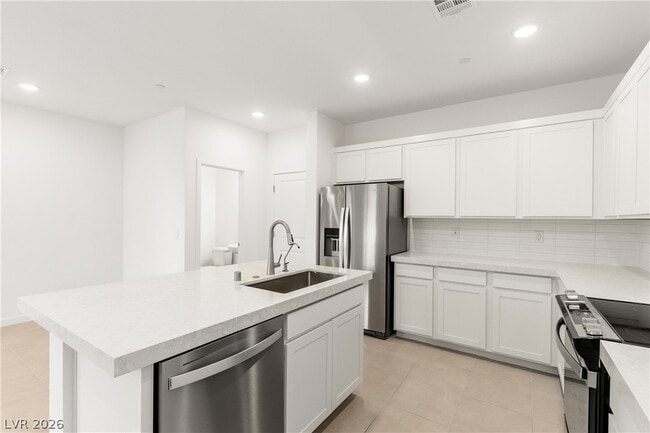 200 Wewatta Ave in Henderson, NV - Building Photo - Building Photo