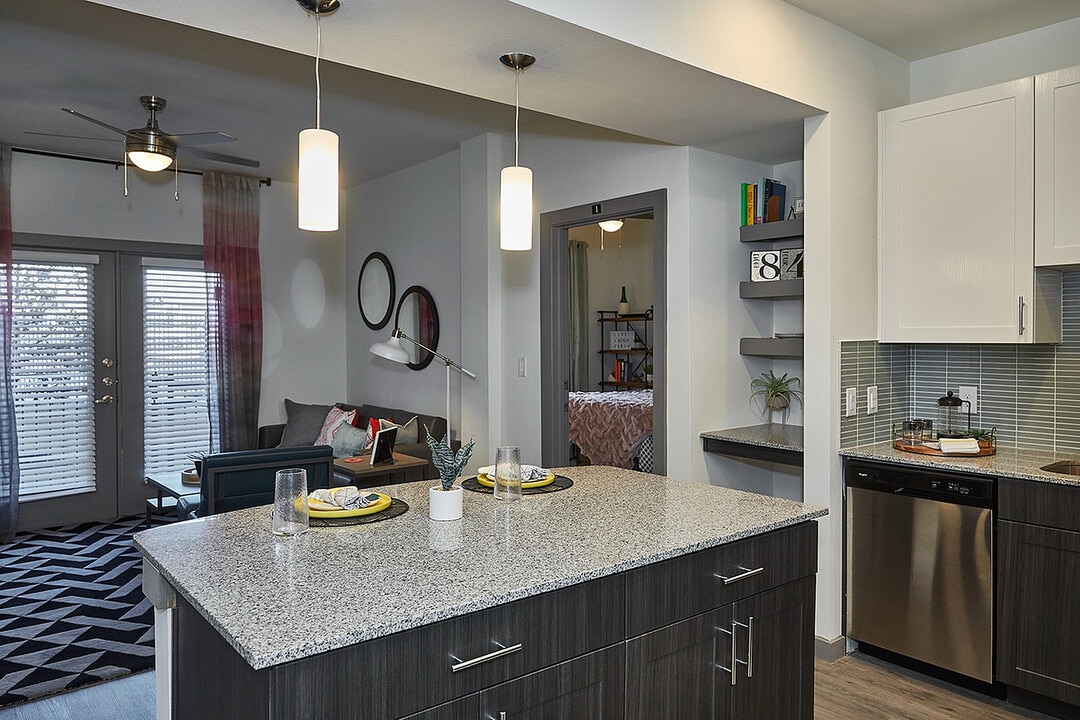 848 Mitchell in Arlington, TX - Building Photo