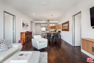 3111 Vía Dolce in Marina Del Rey, CA - Building Photo - Building Photo