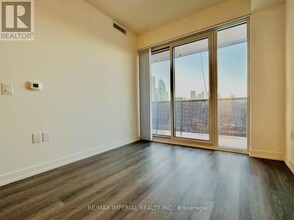 138-2138 Downes St in Toronto, ON - Building Photo - Building Photo