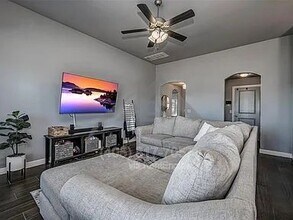 15740 Caney Dr in Edmond, OK - Building Photo - Building Photo