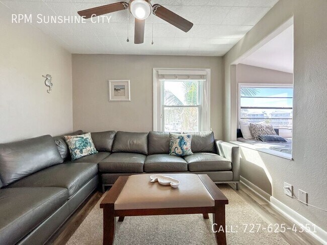 13535 Boca Ciega Ave in Madeira Beach, FL - Building Photo - Building Photo