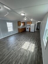 1004 S Jackson St in Athens, TN - Building Photo - Building Photo