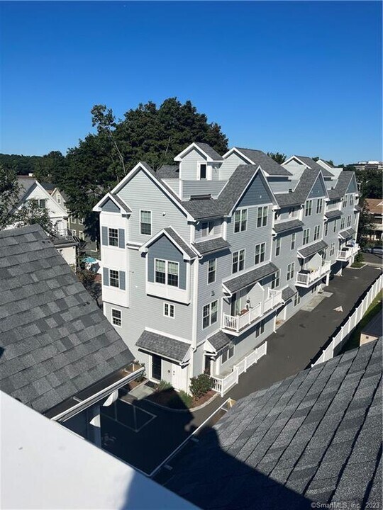 20 3rd St in Stamford, CT - Building Photo