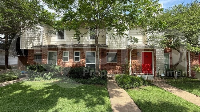 property at 5505 Live Oak St