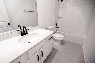 5822 Westwood Shr Dr in Katy, TX - Building Photo - Building Photo