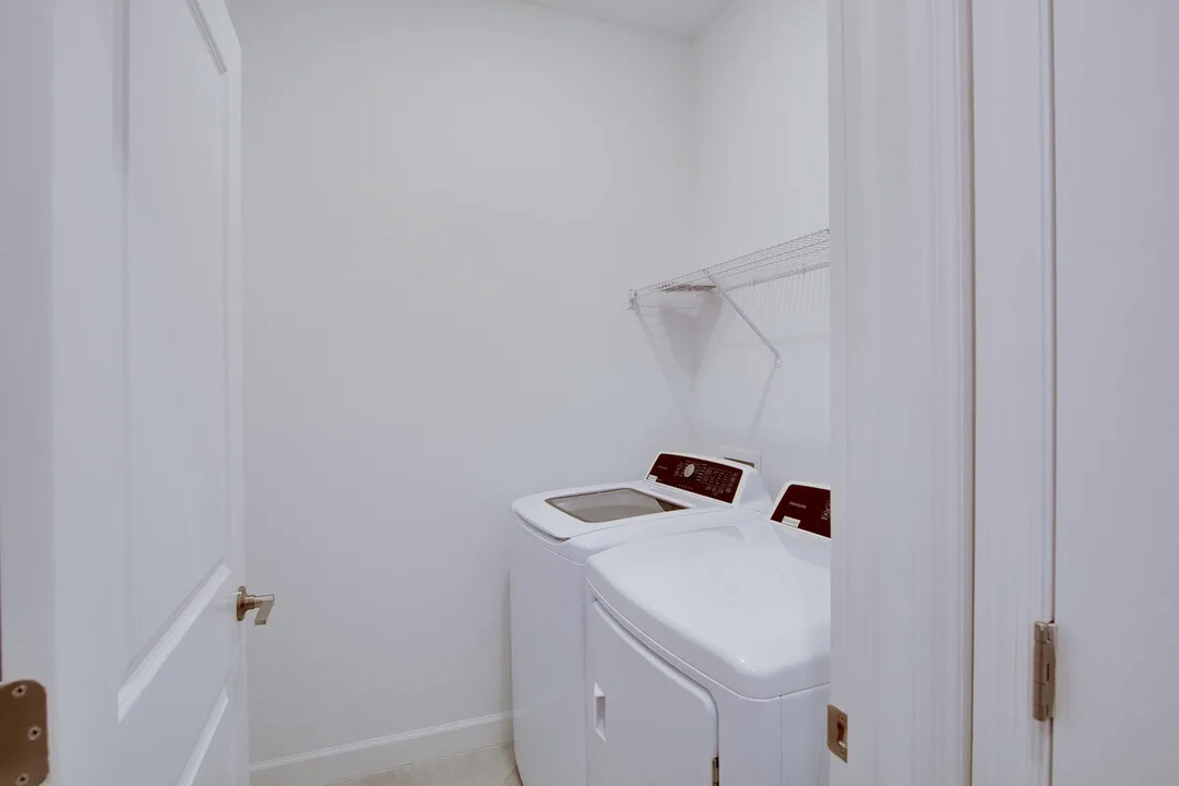 5512 Sapphire Stone Cv in Bradenton, FL - Building Photo