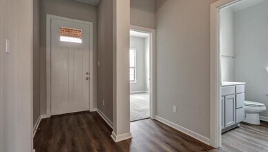 810 Whispering Winds Dr in Beasley, TX - Building Photo - Building Photo