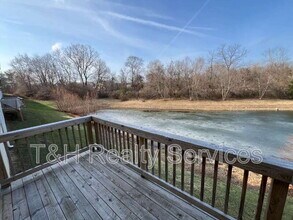 5642 Brownstone Dr in Indianapolis, IN - Building Photo - Building Photo