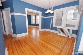 510 Undercliff Ave, Unit 1 in Edgewater, NJ - Building Photo - Building Photo