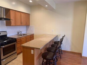 326 Bay Ridge Pkwy in Brooklyn, NY - Building Photo - Building Photo