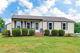 9007 Deerwater Terrace in North Chesterfield, VA - Building Photo