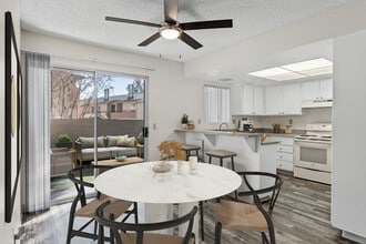 Arbors Apartments in Santee, CA - Building Photo - Building Photo