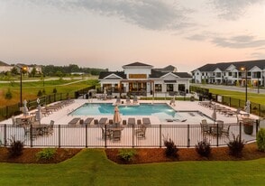 Seasons at Grafton in Grafton, WI - Building Photo