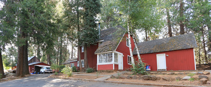 3200 Highway 50 in Camino, CA - Foto de edificio - Building Photo