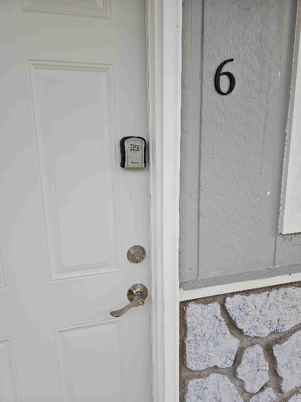 2040 Indian Point Rd in Branson, MO - Building Photo - Building Photo