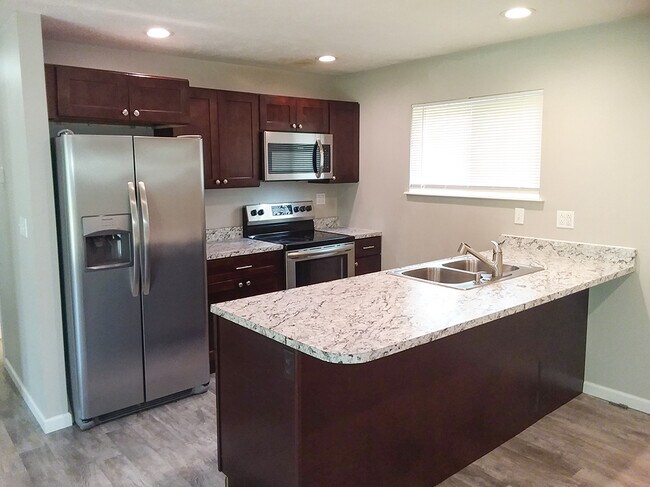 610 N Arlington St, Unit 610 in Greencastle, IN - Building Photo - Building Photo