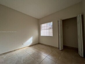 671 Cypress Lake Blvd in Pompano Beach, FL - Building Photo - Building Photo