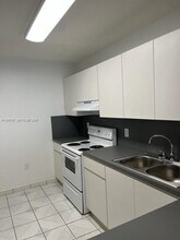 961 W 44th St in Hialeah, FL - Building Photo - Building Photo