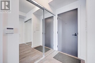 25 Adra Grado Way in Toronto, ON - Building Photo - Building Photo