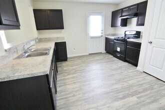 9918 Piave Drive in Houston, TX - Building Photo - Building Photo