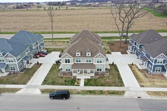 6038 Driscoll Dr in Madison, WI - Building Photo - Building Photo
